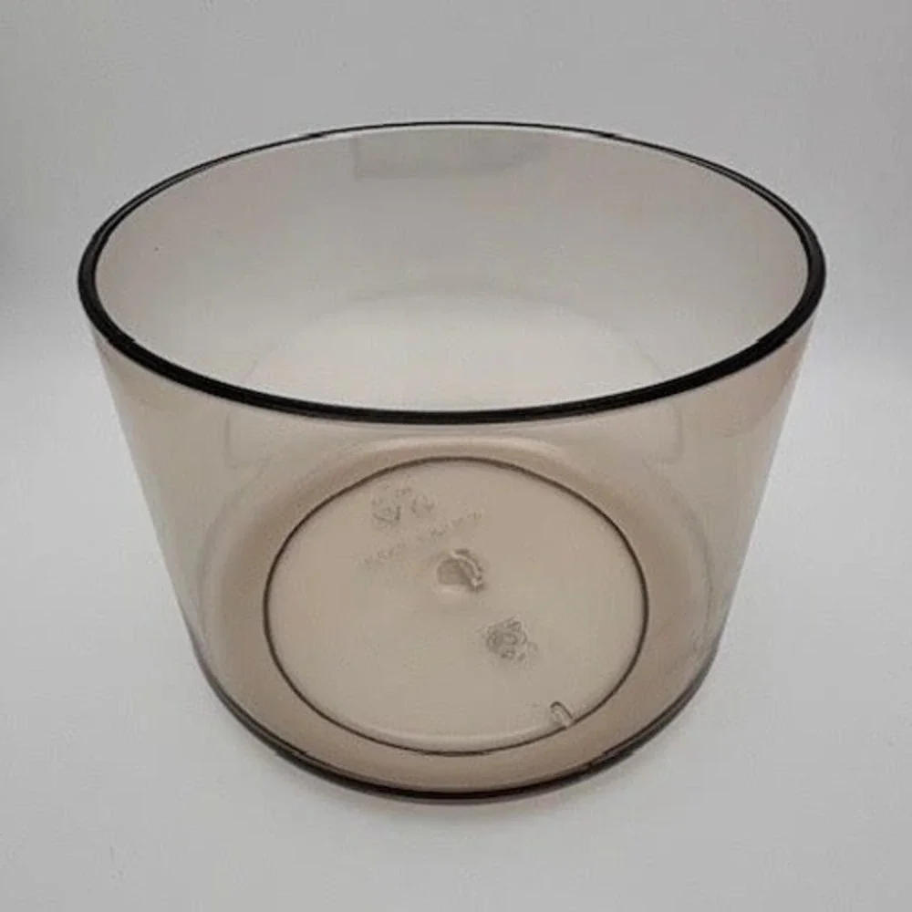 FoodSaver Vacuum Seal Container Canister with Pump Lid‎ White and Smoke Gray